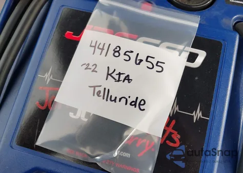 2022 Kia Telluride Lx z USA, uszkodzony, nr VIN 5XYP2DHC7NG223233